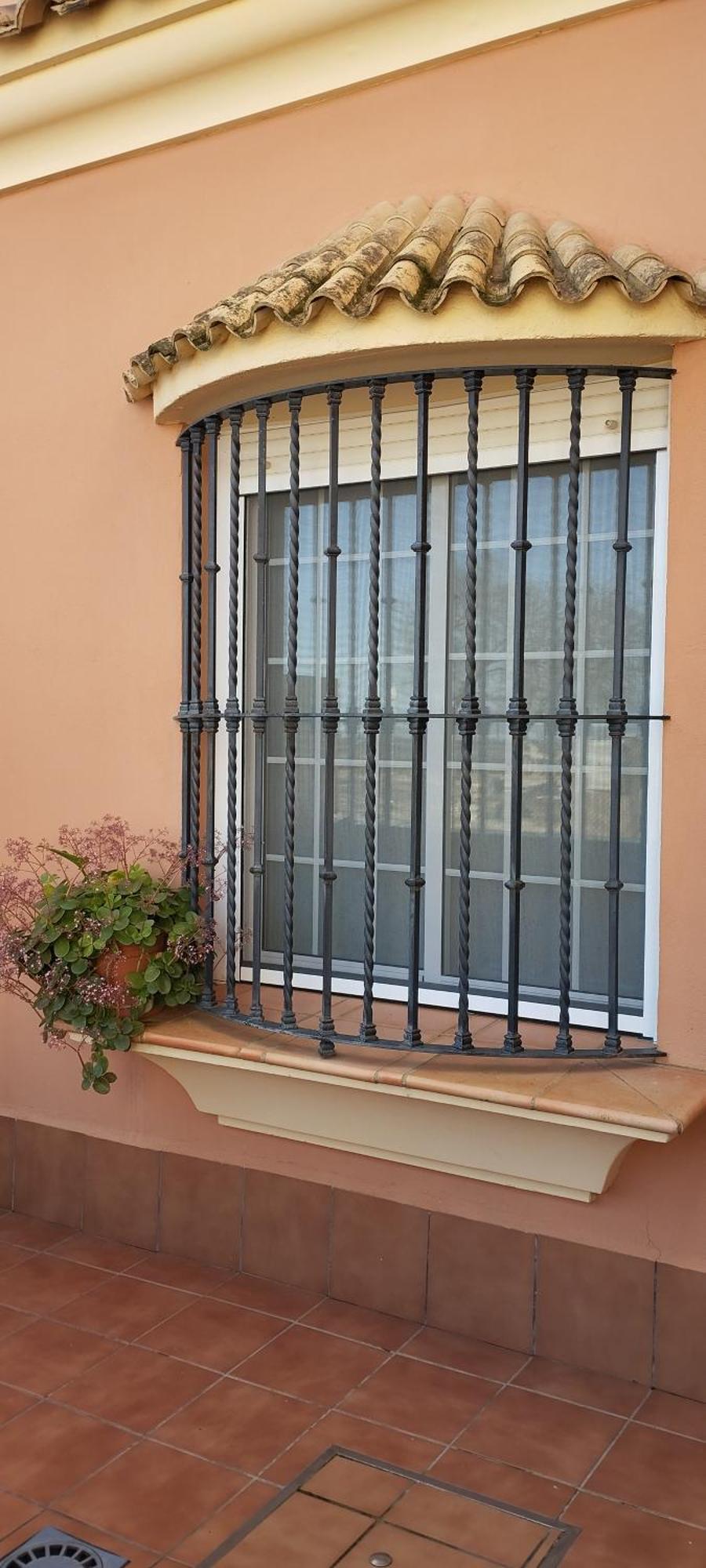 Gloria Fuertes Villa Seville Exterior photo